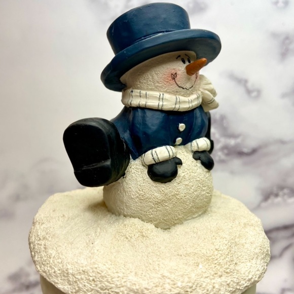 ❌❌SOLD❌❌Snowman Candle With Lid Christmas Holiday - Picture 3 of 14